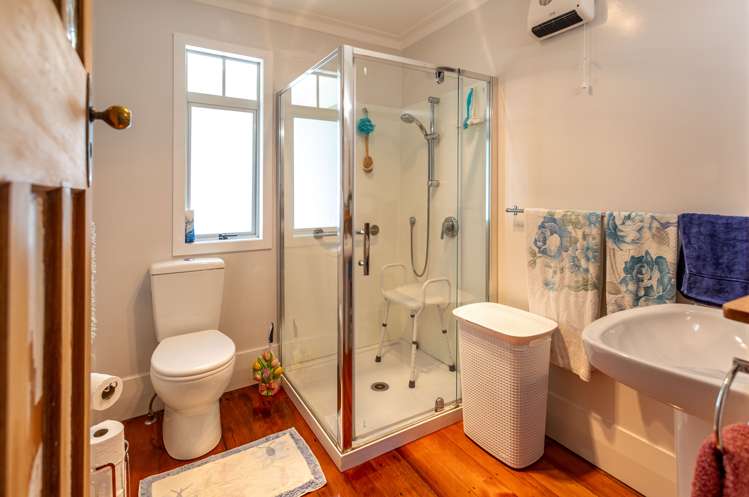 677 State Highway 25 Waitakaruru_19