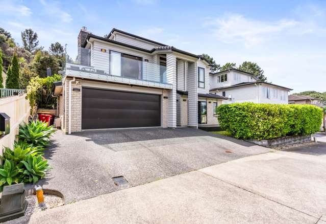 Brick & Weatherboard | 5 Bedrooms | 3 Ensuites