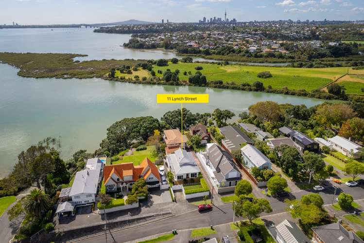 11 Lynch Street Point Chevalier_23