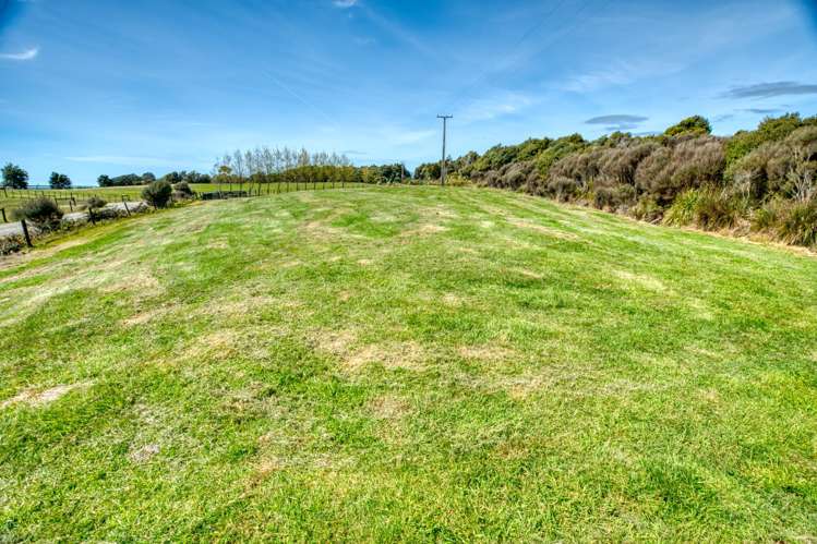 8 Chesterfield Road Awatuna_14