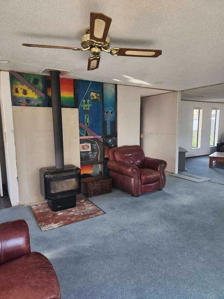 5 Raeburn Place Gore_14