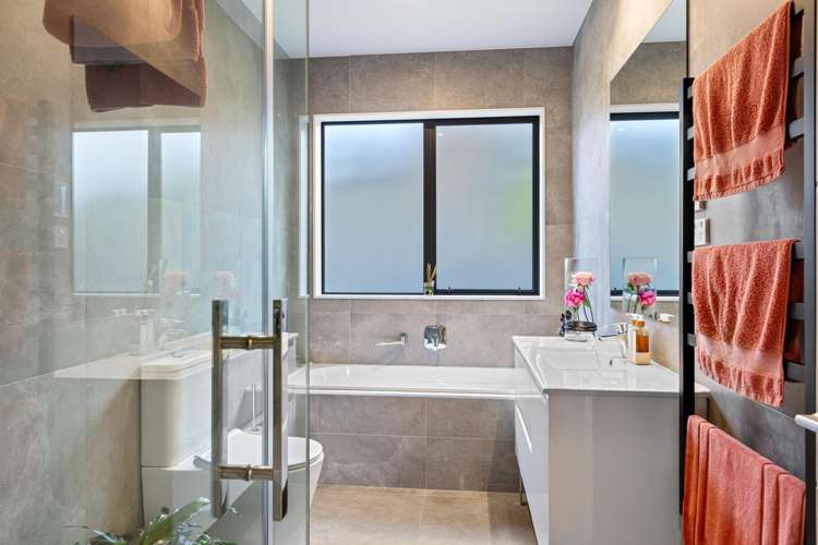 61 Symes Drive Red Beach_21