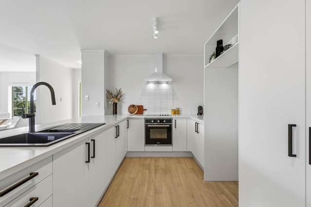 18 Cyclamen Road Mangere_4