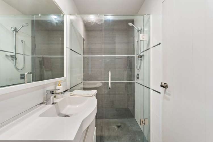 8 Hilton Close Albany_16