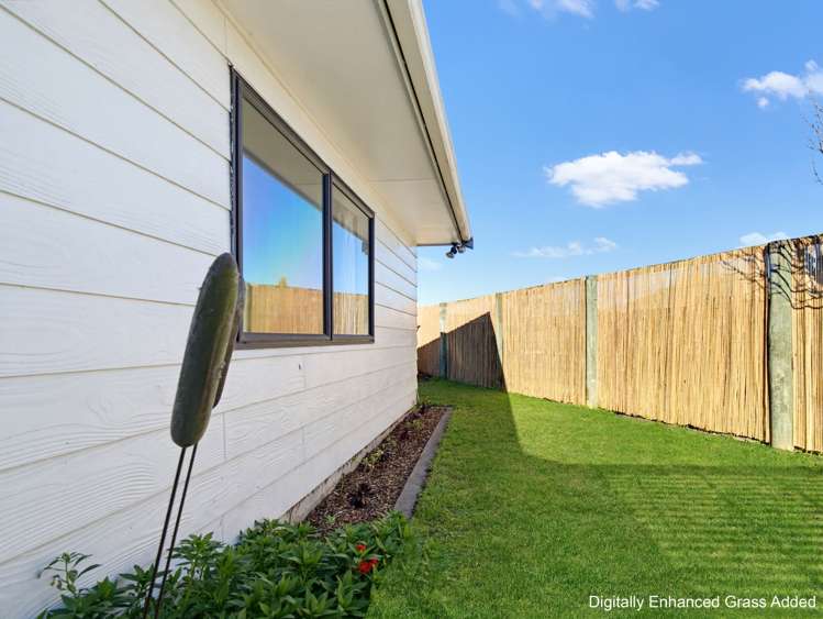 1100A Cunningham Crescent Mayfair_10