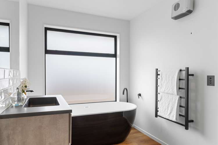 9 Vaughan Street Sefton_18