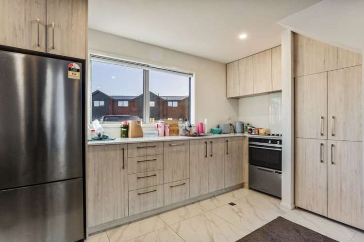 2/5 Matata Place_5