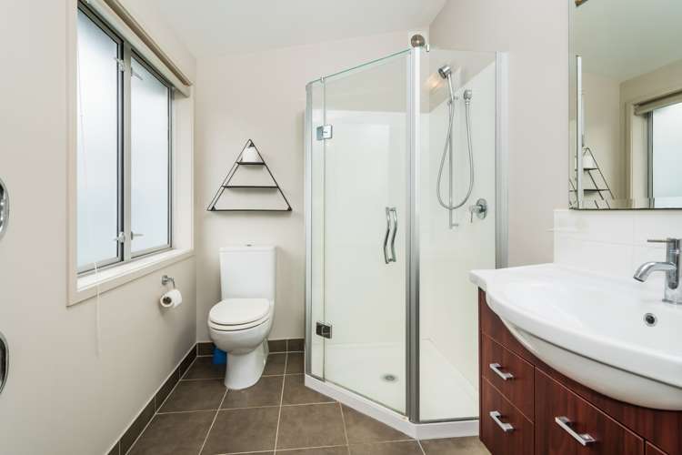 129e Rangatira Road Beach Haven_10