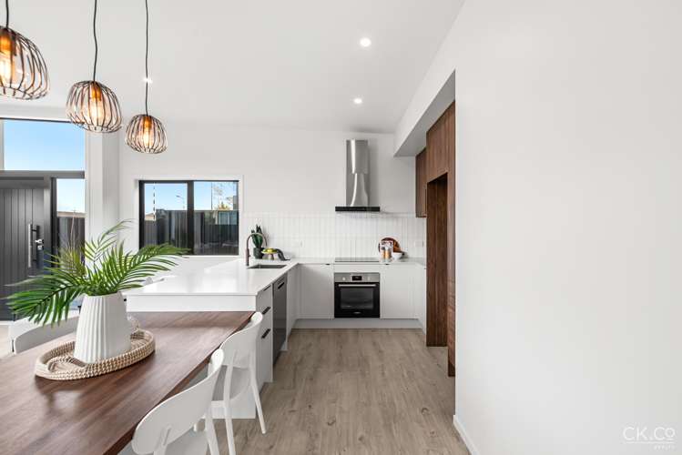 35b Pine Avenue Upper Hutt_7