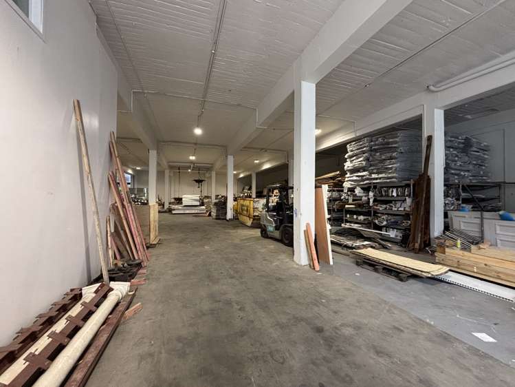 Unit 13/5-7 Lower Tyers Road Ngauranga_1