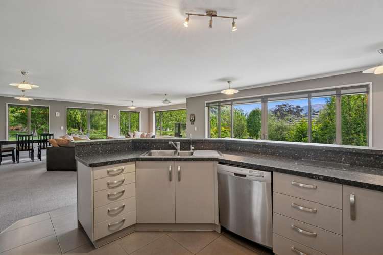 9 Hector Close Kingston_8