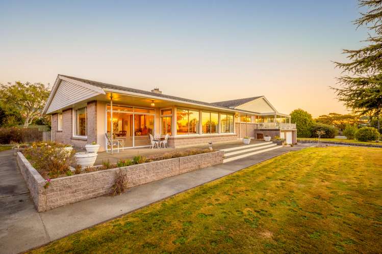 13 Neale Avenue Stoke_1