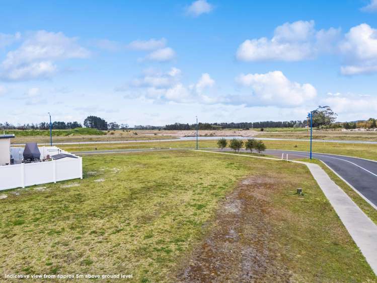 8 and 10 Kentia Court One Tree Point_5