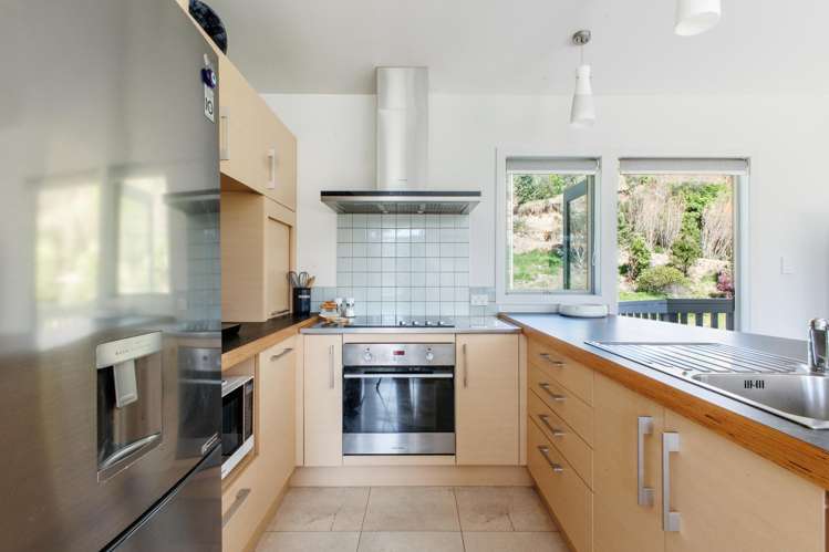 8 Pohutukawa Drive Waiotahe_4