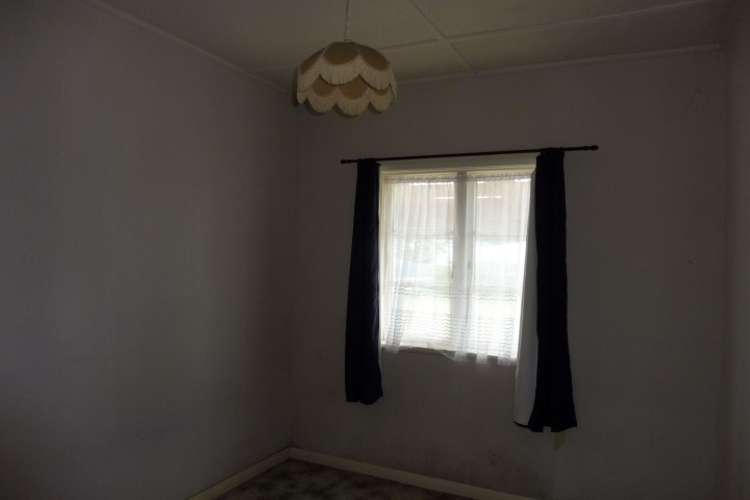 148 McLean Street 2120_9