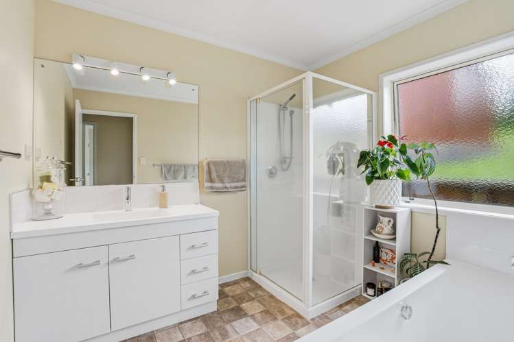 22 Eileen Stephens Place Tikipunga_13