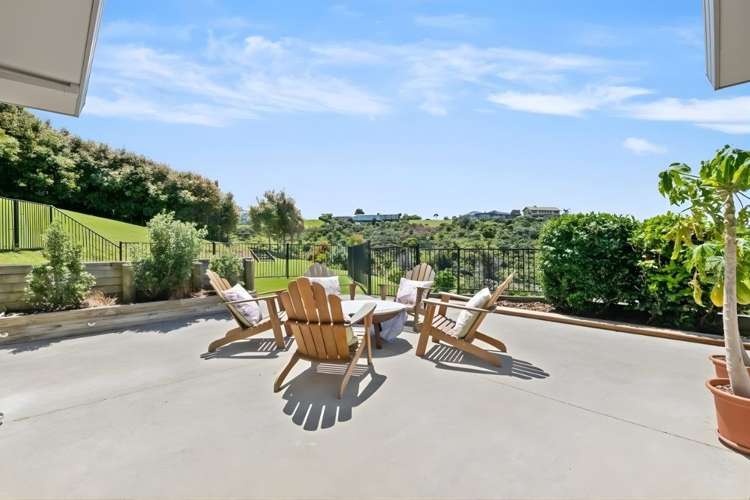 64 Balboa Drive 1719_18