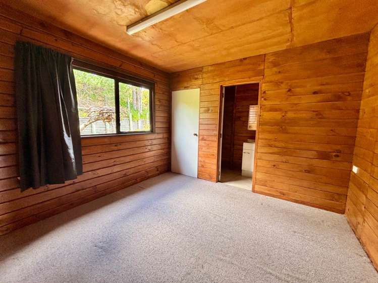 627 East Coast Road Browns Bay_8