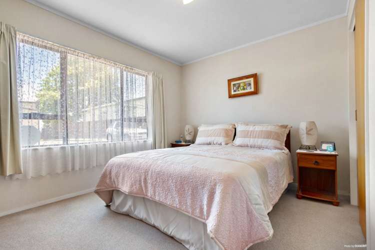 2/9 Clayburn Road Glen Eden_10