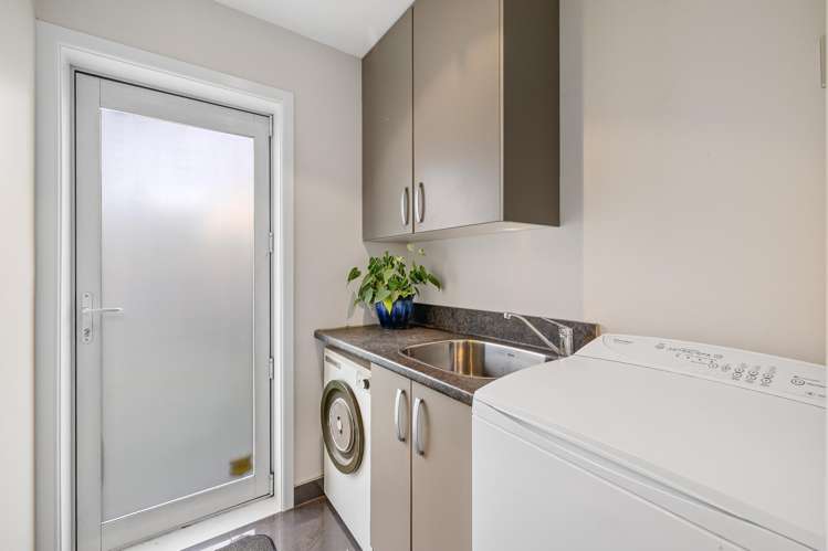 49 Cullahill Street Harewood_12