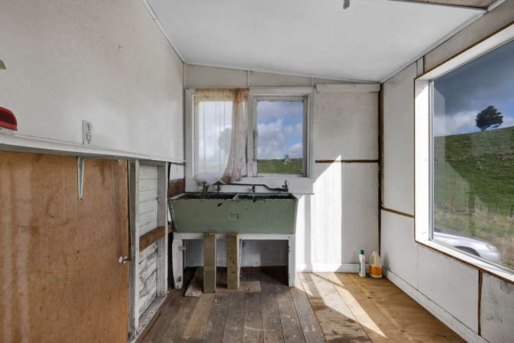 795 Dover Road Okato_28