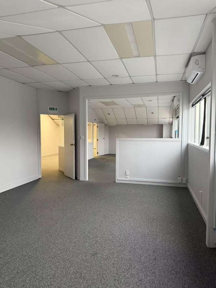 18-20 Frost Road Mt Roskill_5
