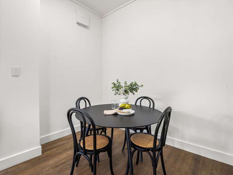 309 Main South Road Hornby_11