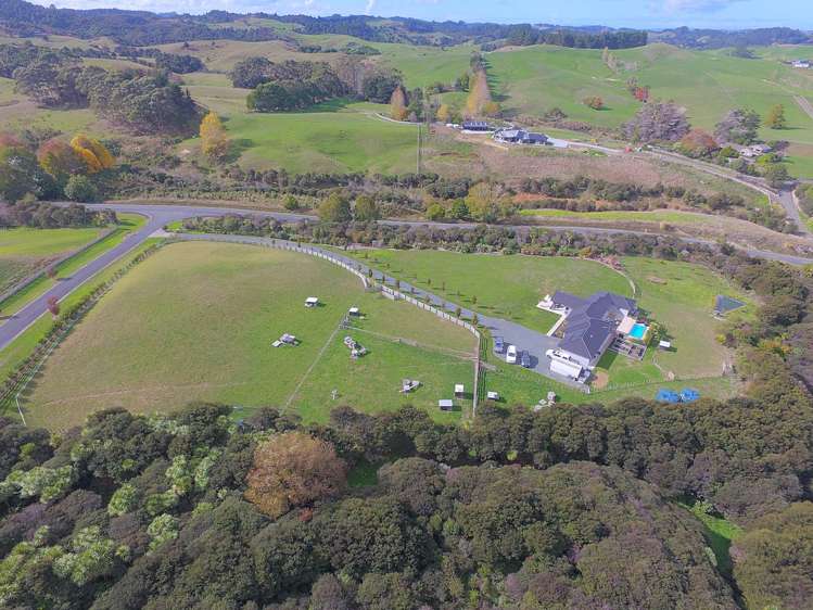 1 Ngaire Close Wainui_24