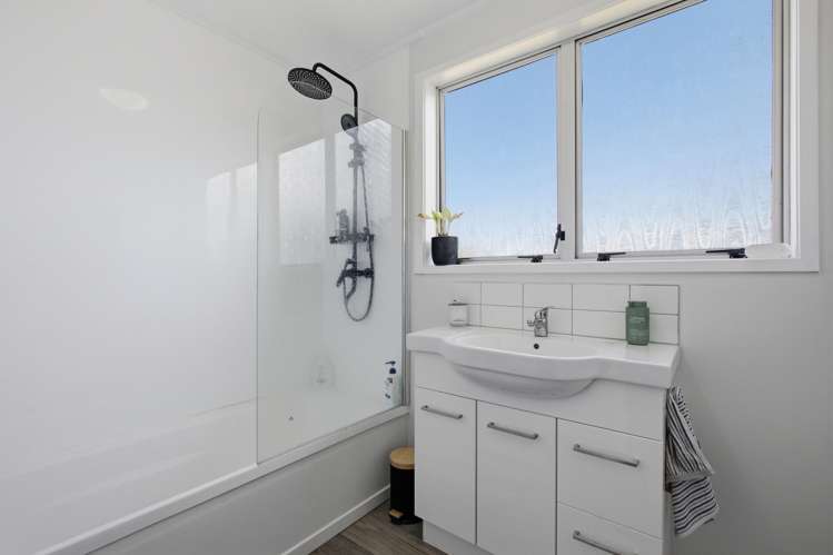 53 Westwood Street Bellevue_11