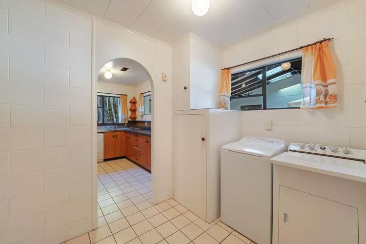16 Bristol Road 11428_13