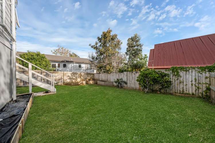 2/116 Bradbury Road Highland Park_13