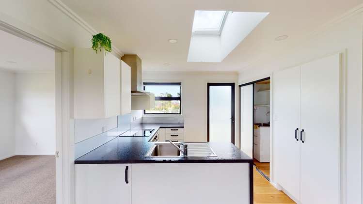  42 Watt Livingstone Road Westmere_2
