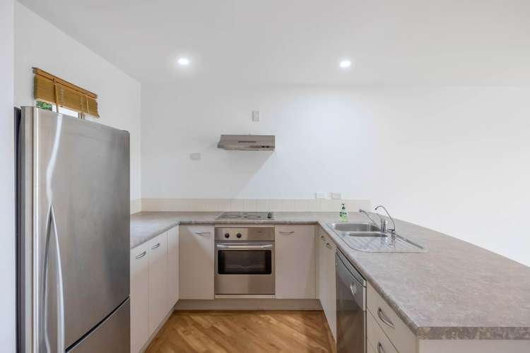 2/48a Exmouth Road Northcote_12