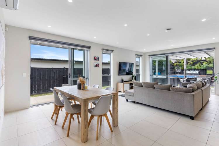 16 Lydiard Place Beachlands_16