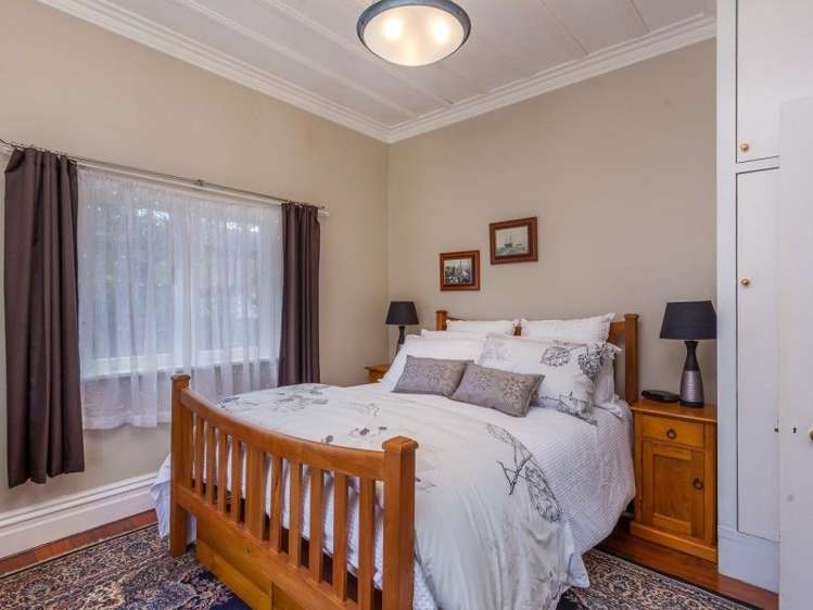 16 Park Hill Road Birkenhead_8