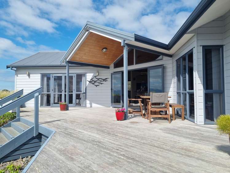 1357 East Coast Road Whakatiwai_22