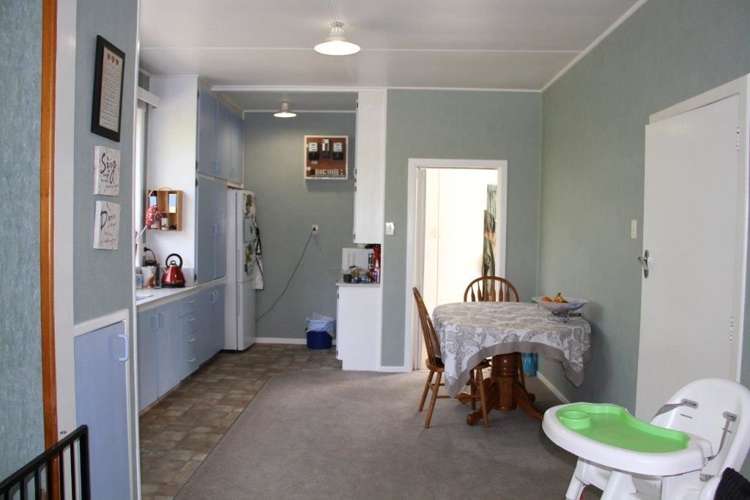 6 Erskine Street Tuatapere_2