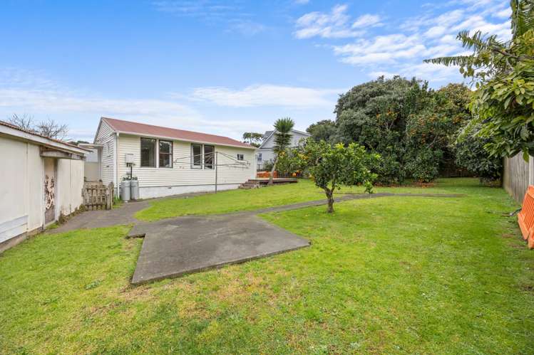 13 Tuakana Street Point England_9