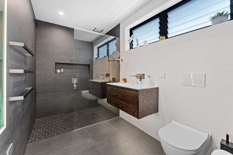 15 Marama Street Castor Bay_27