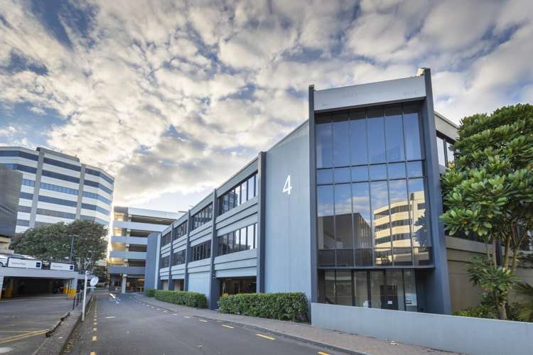 660 Great South Road_0