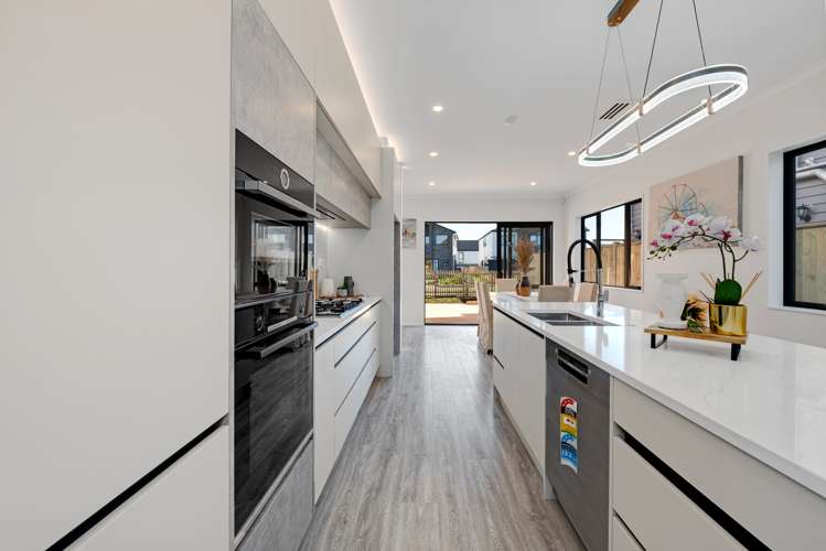 12 Rathfarnham Road Flat Bush_18