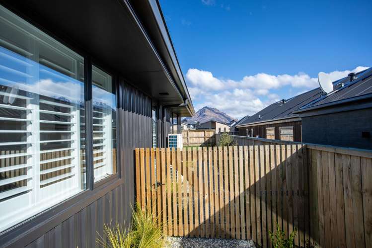 13 Till Street Jacks Point_26