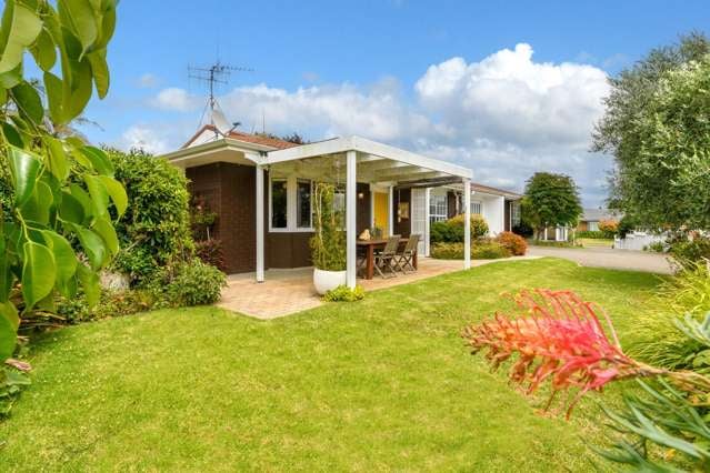 3b Benjamin Place Matua_3