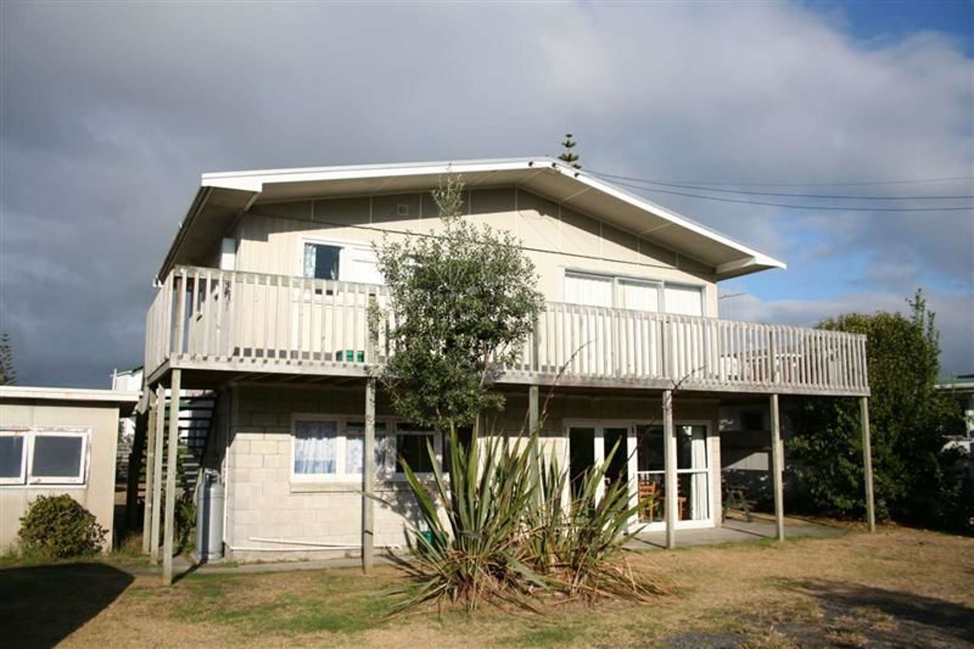 413 Ocean Road Whangamata_0