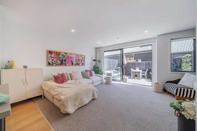 6/90 Knights Road Hutt Central_3