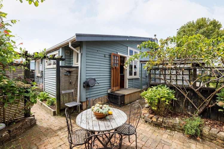 151 Peachgrove Road Hamilton East_17