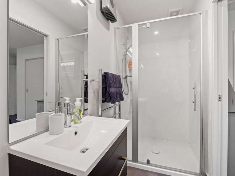 8 Longlands Street Dalefield/Wakatipu Basin_10