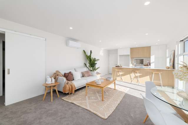 13/9c Cuffs Road Wainoni_4