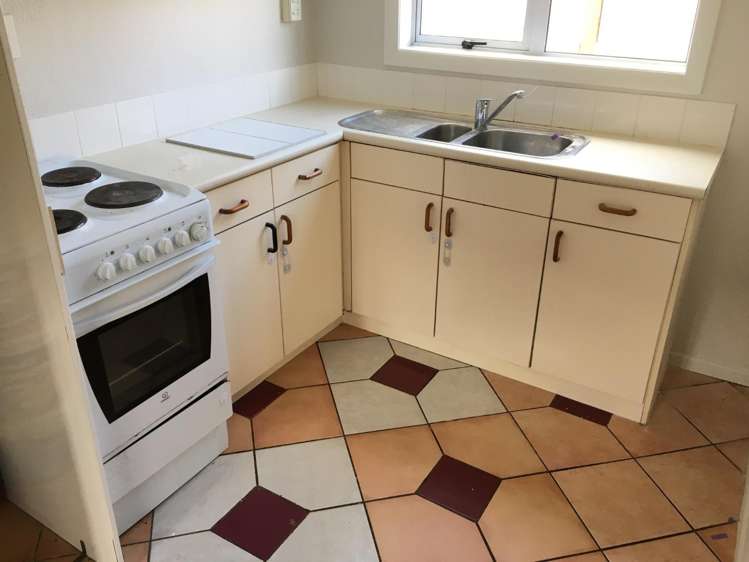 27A Blampied Road Otara_7