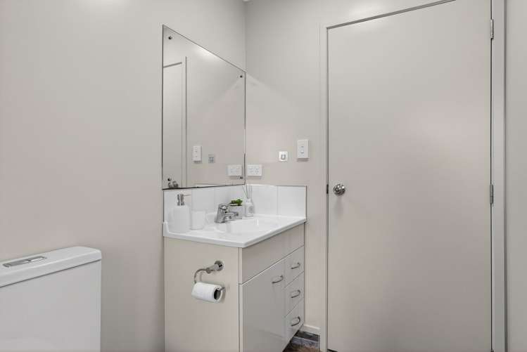 61D Sabulite Road Kelston_21